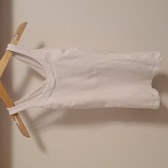 Lululemon athletica Enhearten Tank, built in bra. White. Women size 6. - Picture 4 of 12